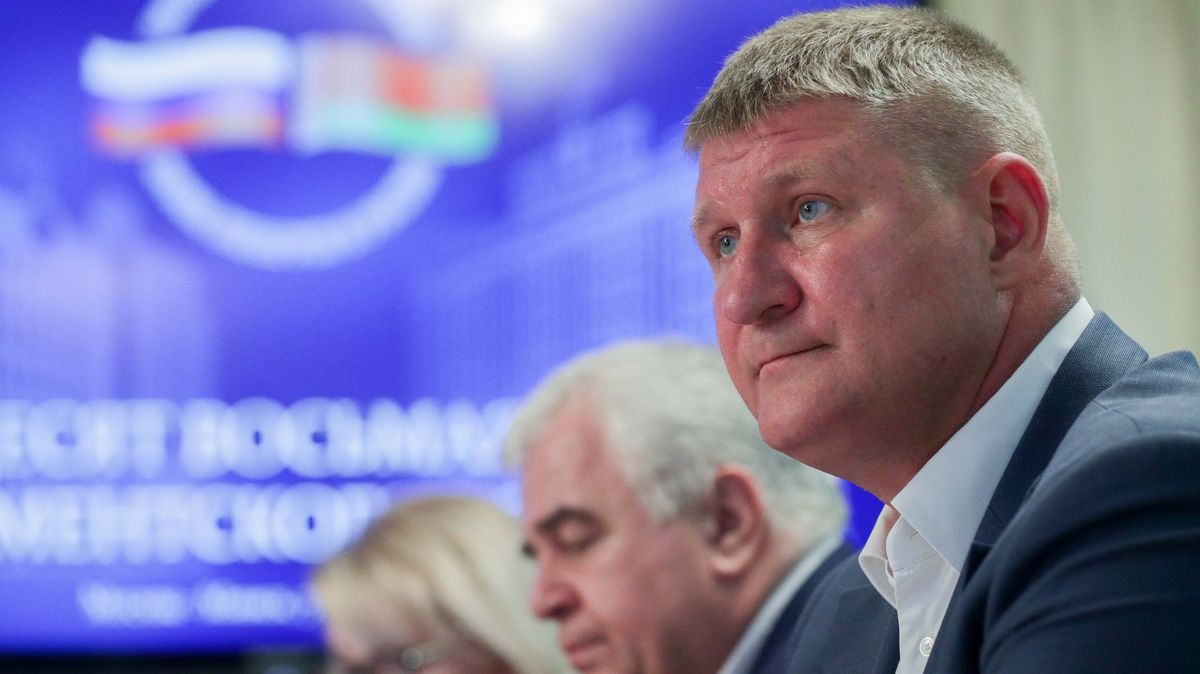 Postavme makety Pentagonu a Eiffelovky. Ruský poslanec má nápad, jak testovat jaderné zbraně